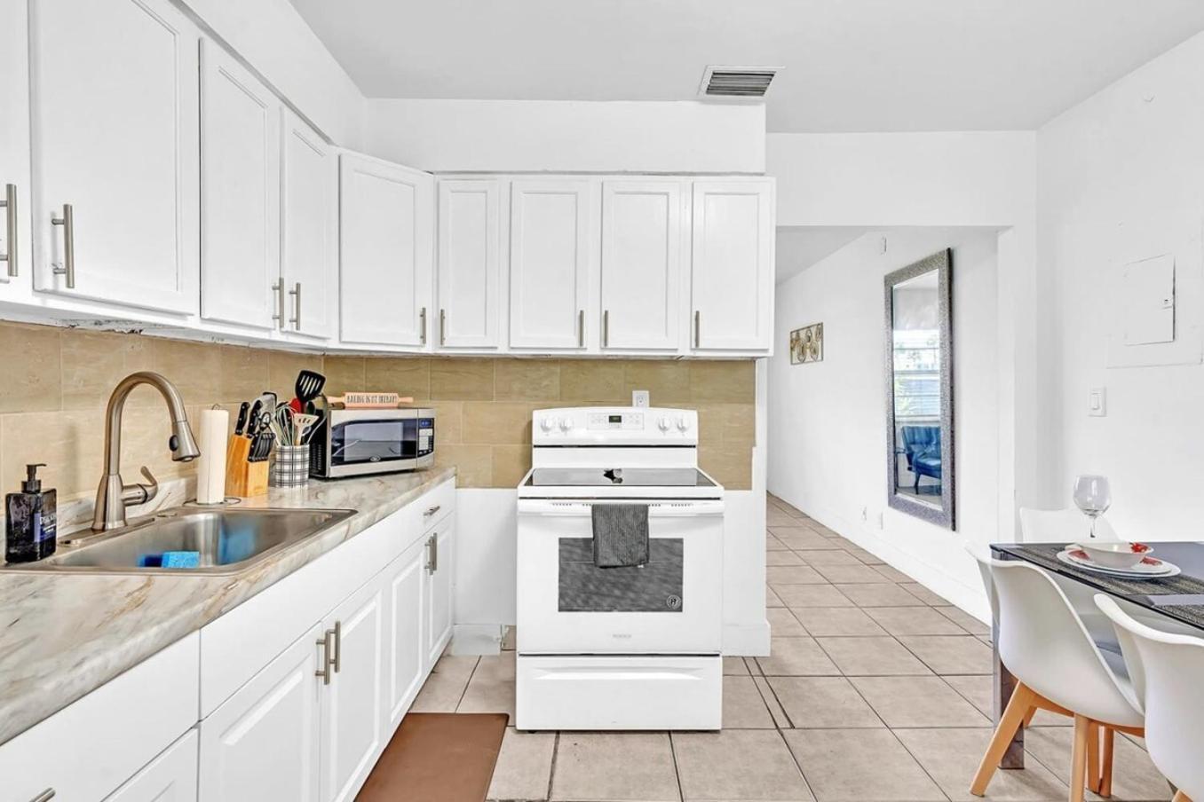 Modern 2Br Oasis Mins To Beach & Casino Db2 Dania Beach Zewnętrze zdjęcie