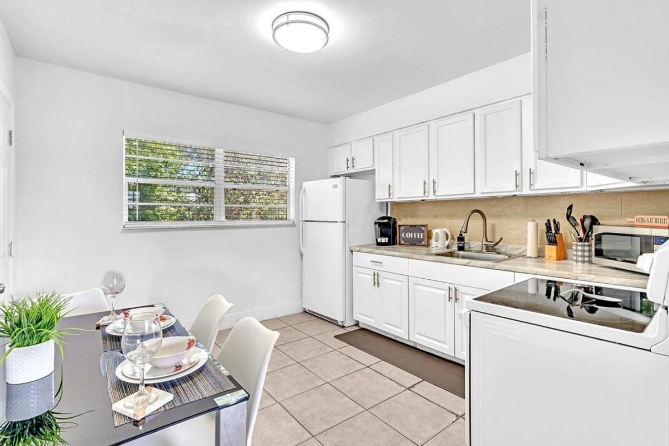 Modern 2Br Oasis Mins To Beach & Casino Db2 Dania Beach Zewnętrze zdjęcie